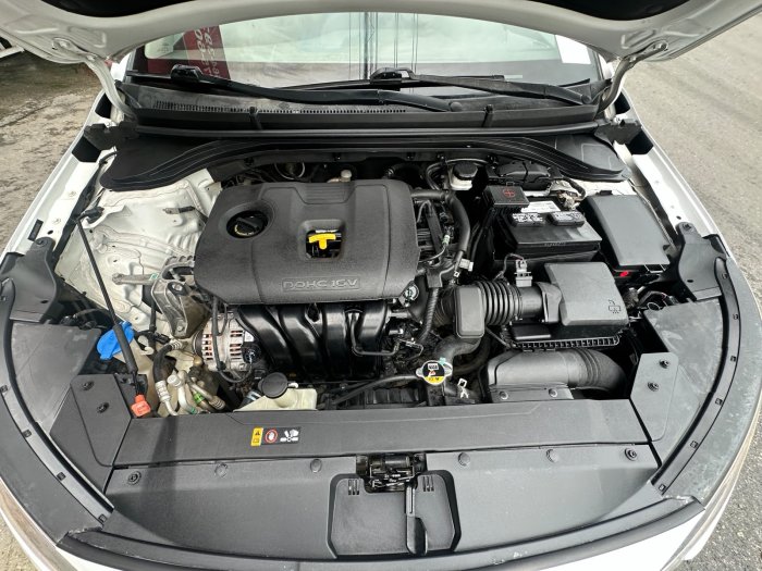 Foto 10 de 2020 HYUNDAI ELANTRA SEL