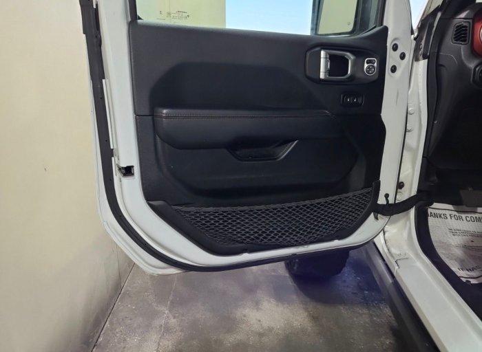 Foto 16 de 2023 JEEP GLADIATOR RUBICON