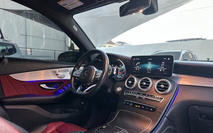 Foto 3 de 2020 MERCEDES-BENZ GLC 300