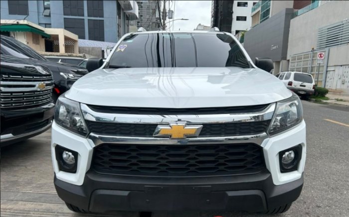 Foto 2 de 2024 CHEVROLET COLORADO LT