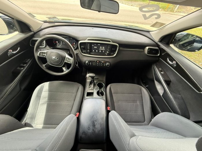 Foto 7 de 2020 KIA SORENTO LX