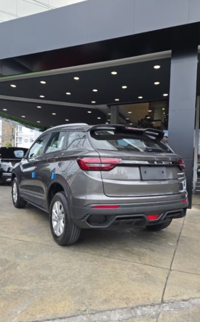 Foto 8 de 2027 GEELY COOLRAY NEO