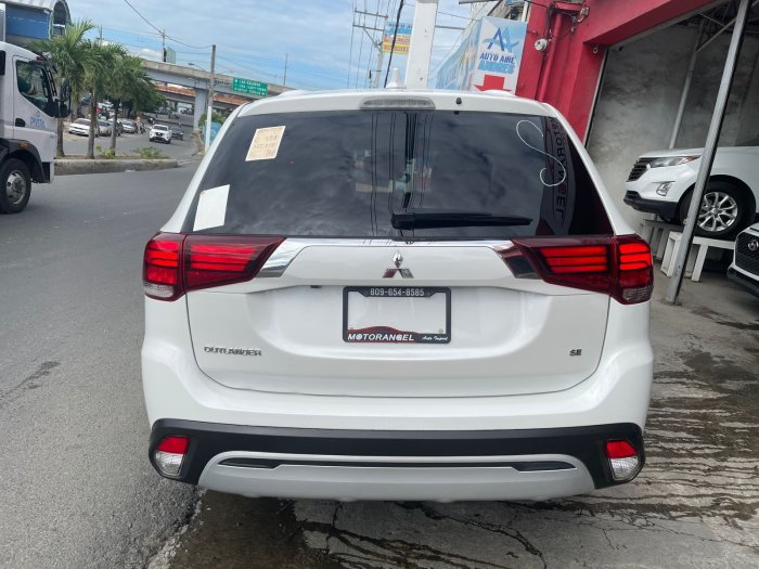 Foto 4 de 2020 MITSUBISHI OUTLANDER