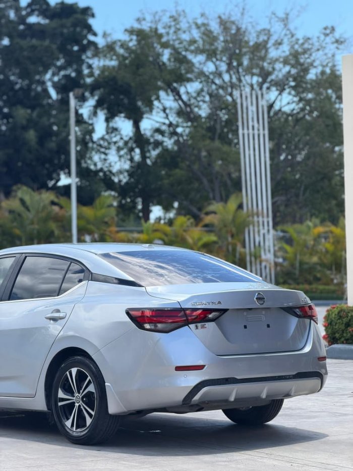 Foto 7 de 2020 NISSAN SENTRA