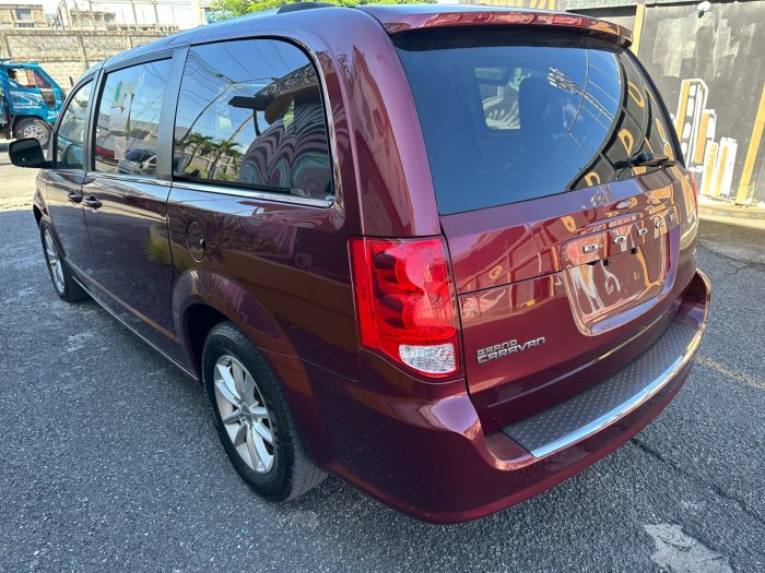 Foto 4 de 2020 DODGE CARAVAN