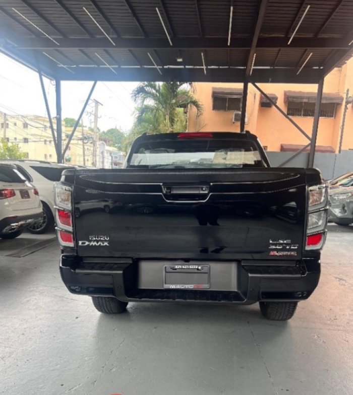 Foto 8 de 2027 ISUZU D-MAX