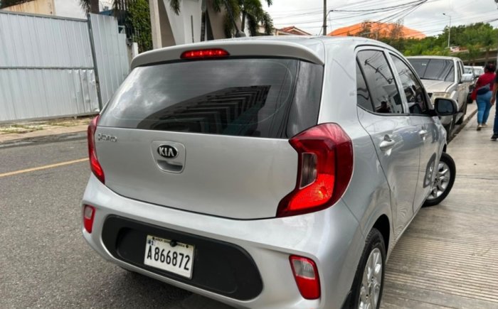 Foto 9 de 2021 KIA PICANTO LX