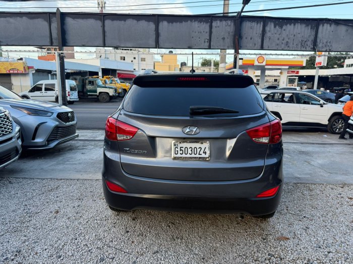 Foto 4 de 2015 HYUNDAI TUCSON SE