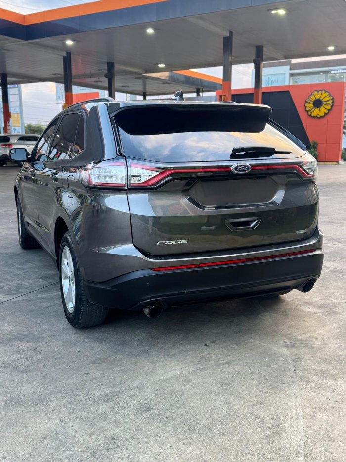 Foto 4 de 2017 FORD EDGE SE
