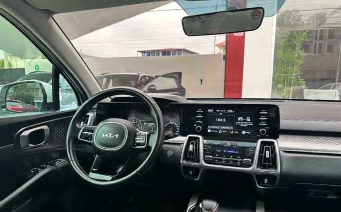 Foto 4 de 2023 KIA SORENTO