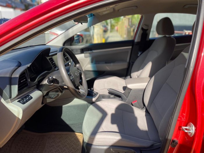 Foto 6 de 2020 HYUNDAI ELANTRA SEL