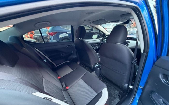 Foto 5 de 2021 NISSAN VERSA