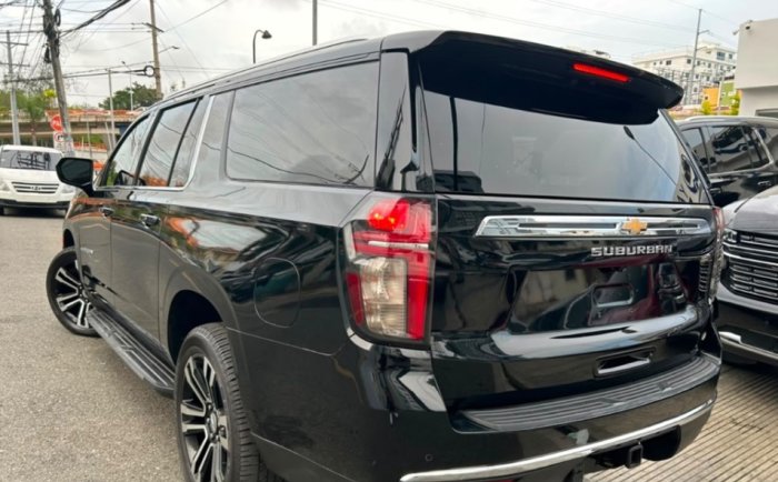 Foto 8 de 2021 CHEVROLET SUBURBAN LT