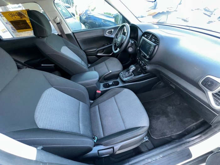 Foto 9 de 2021 KIA SOUL S