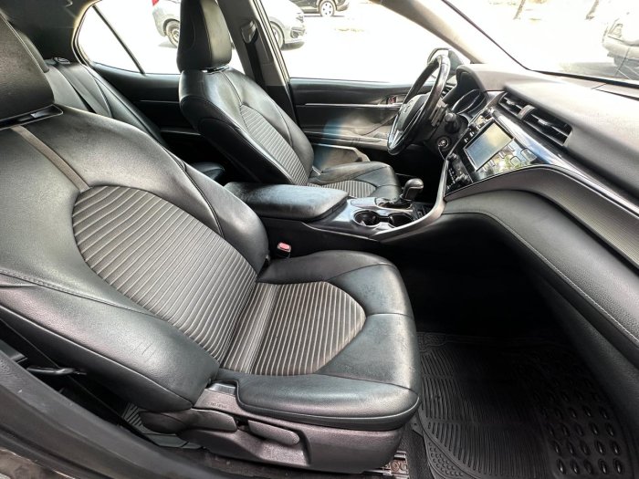 Foto 9 de 2019 Toyota CAMRY SE