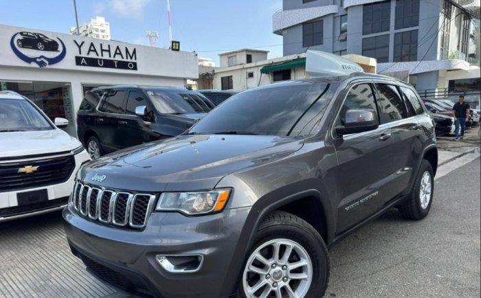 2020 JEEP GRAND CHEROKEE LAREDO 4X4