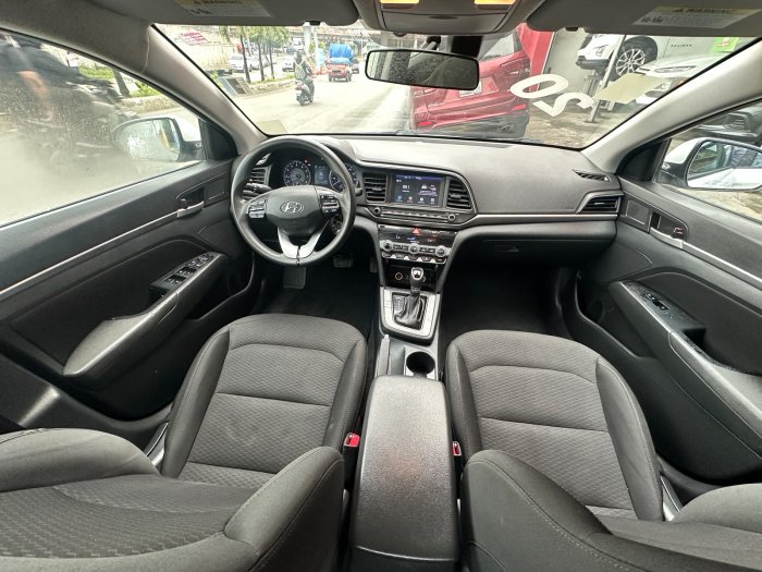 Foto 11 de 2020 HYUNDAI ELANTRA SEL