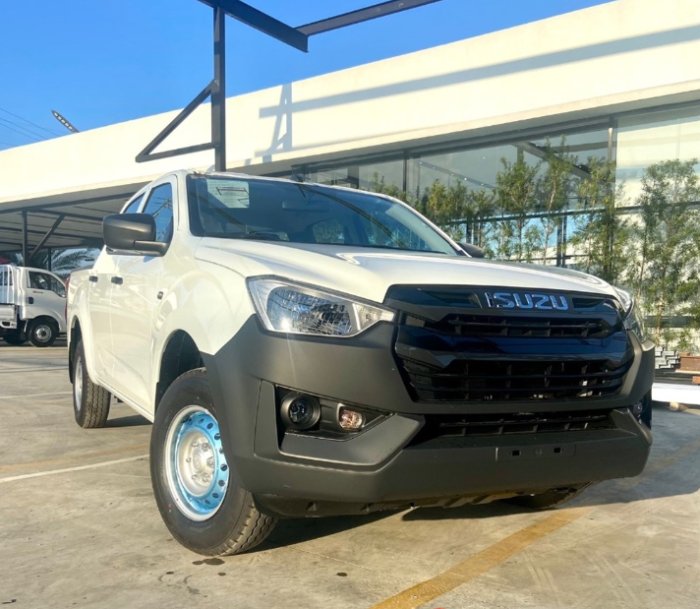Foto 3 de 2024 ISUZU D-MAX