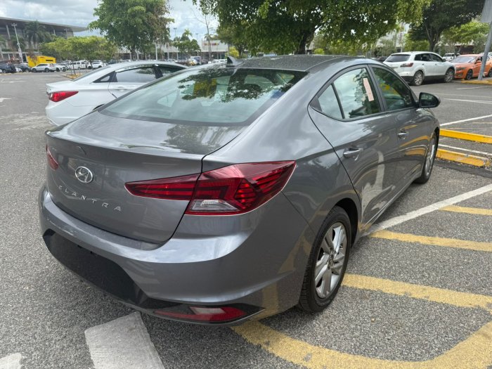 Foto 7 de 2020 HYUNDAI ELANTRA