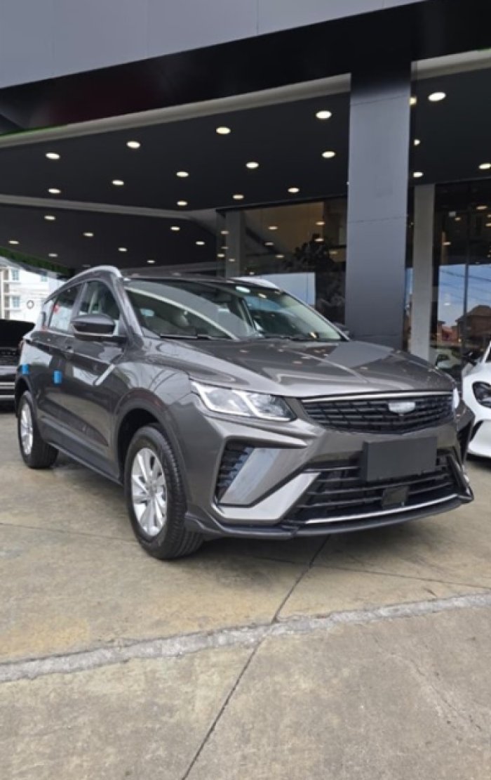 Foto 3 de 2027 GEELY COOLRAY NEO