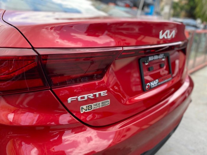 Foto 5 de 2023 KIA FORTE