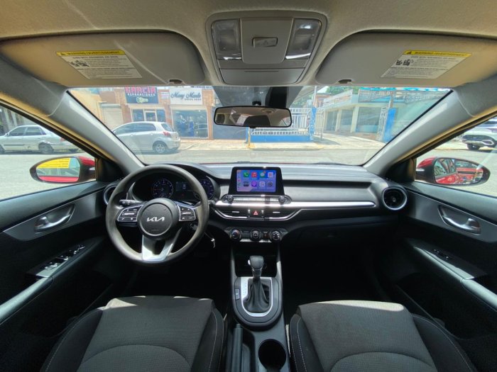 Foto 8 de 2023 KIA FORTE