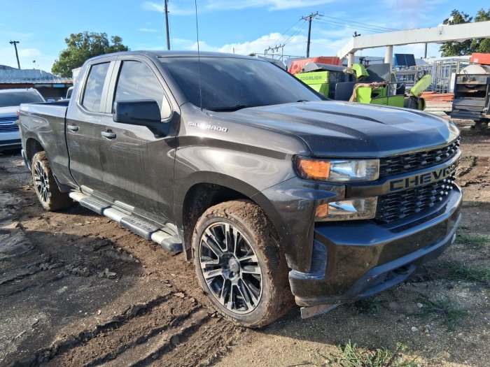 Foto 3 de 2021 CHEVROLET SILVERADO