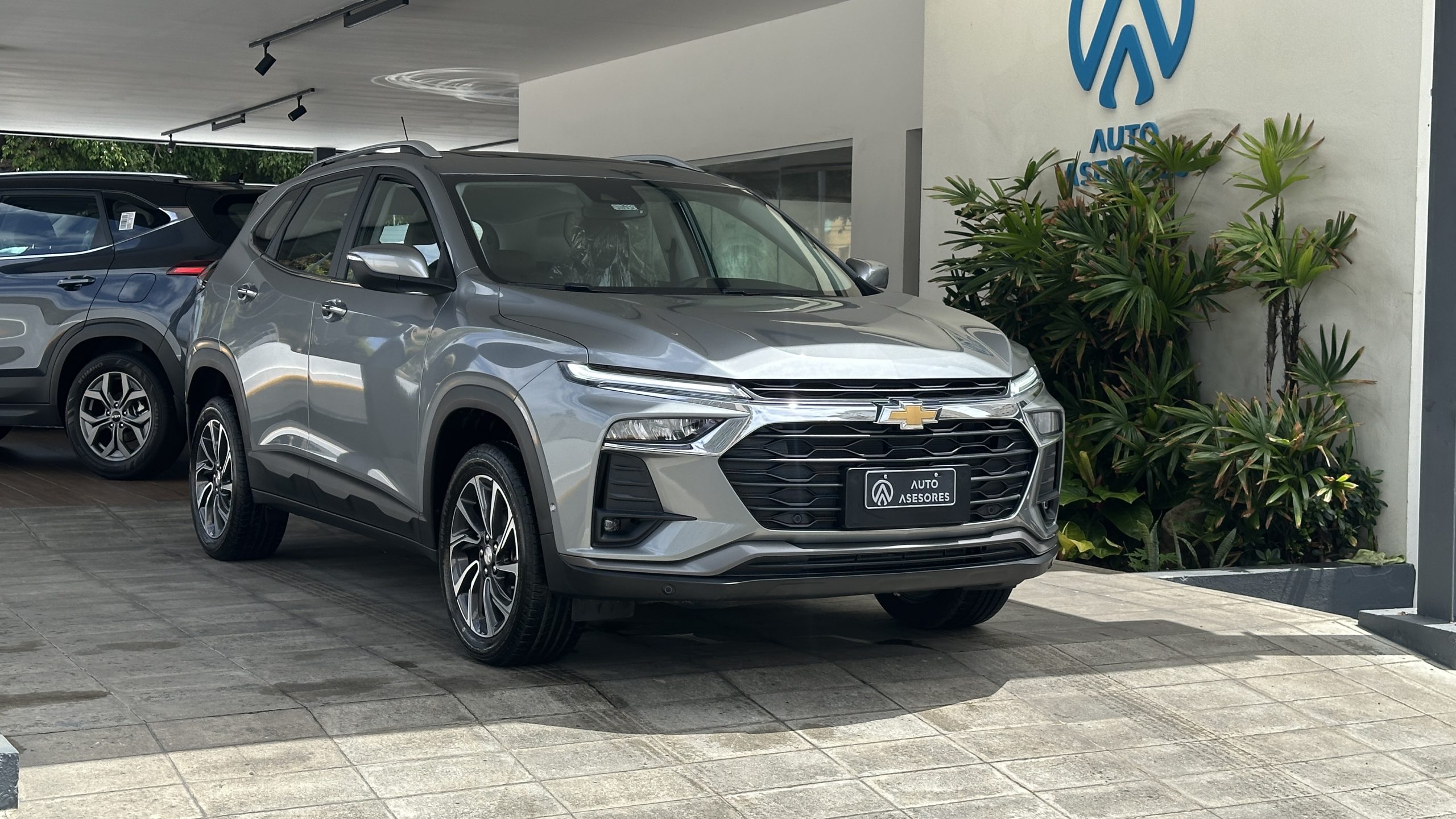 2026 CHEVROLET TRACKER