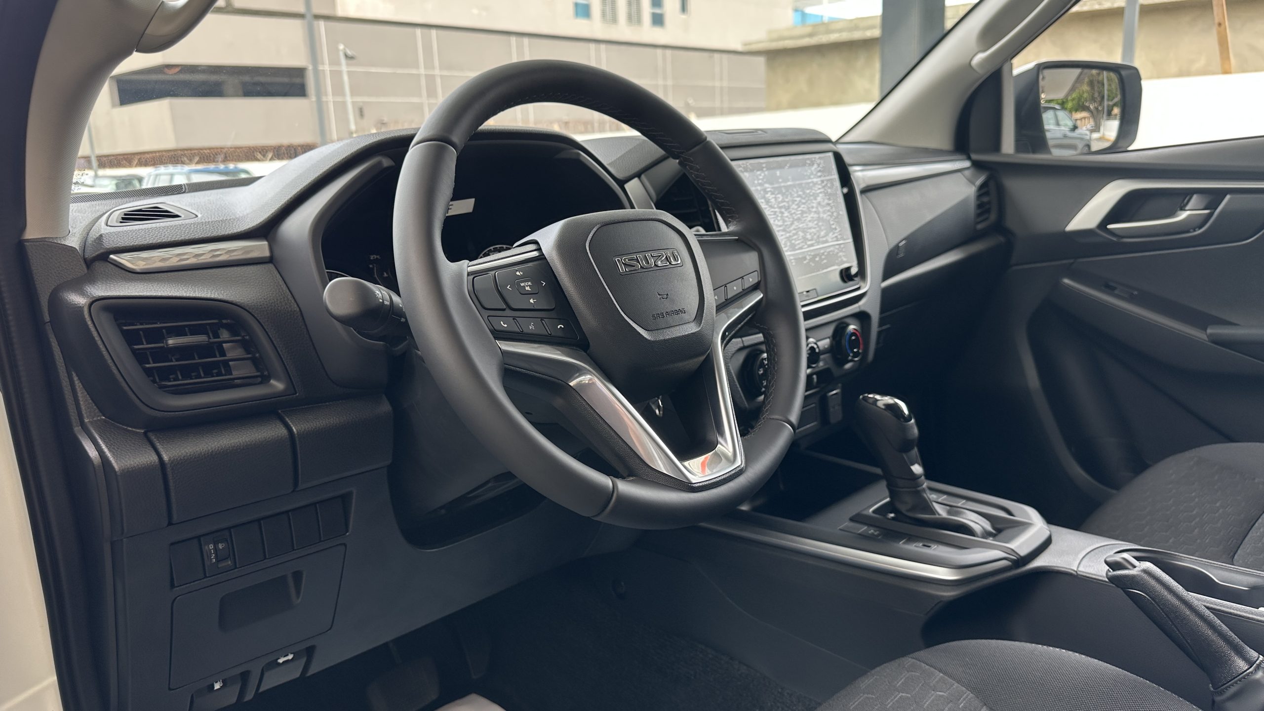 Foto 7 de 2027 ISUZU Dmax