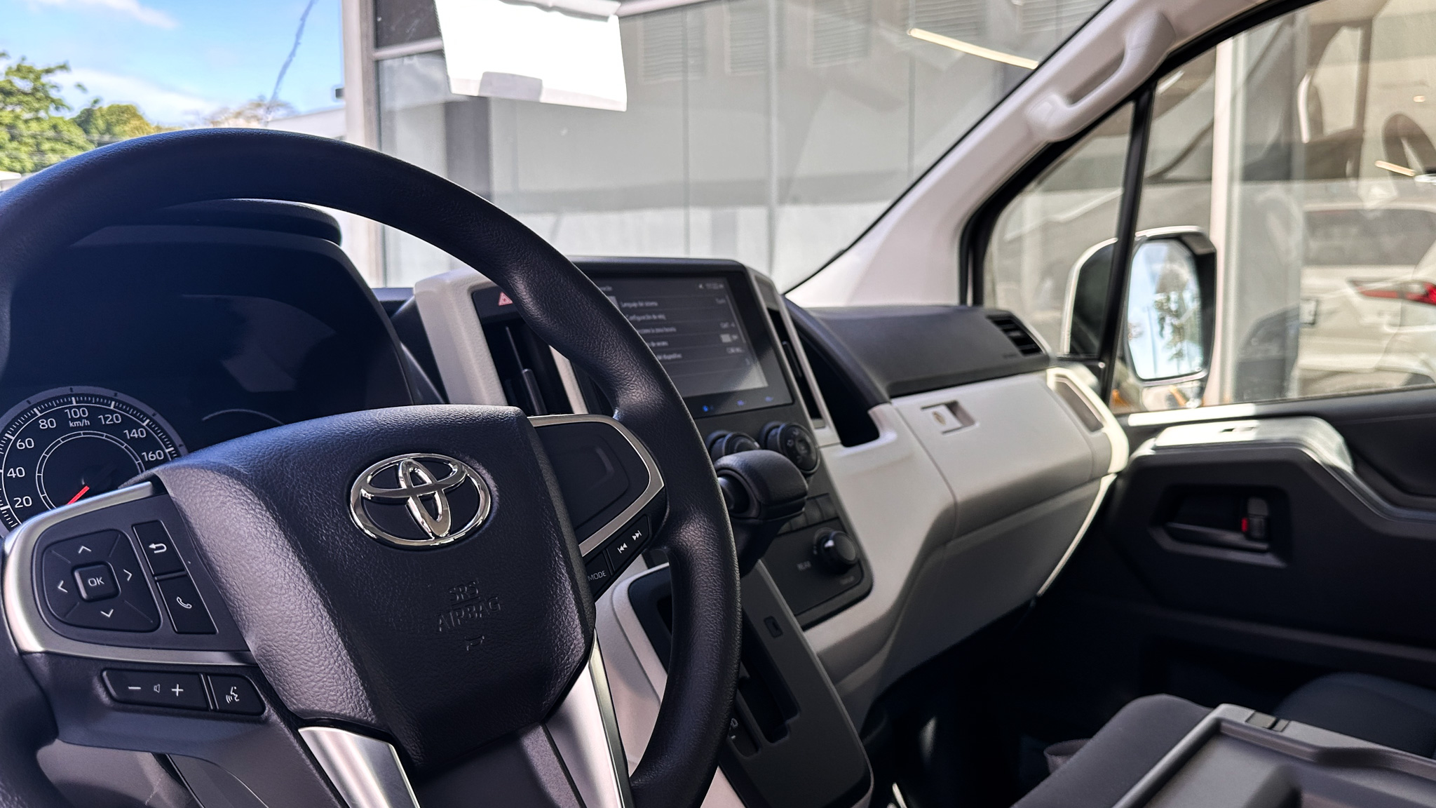 Foto 5 de 2026 Toyota HIACE