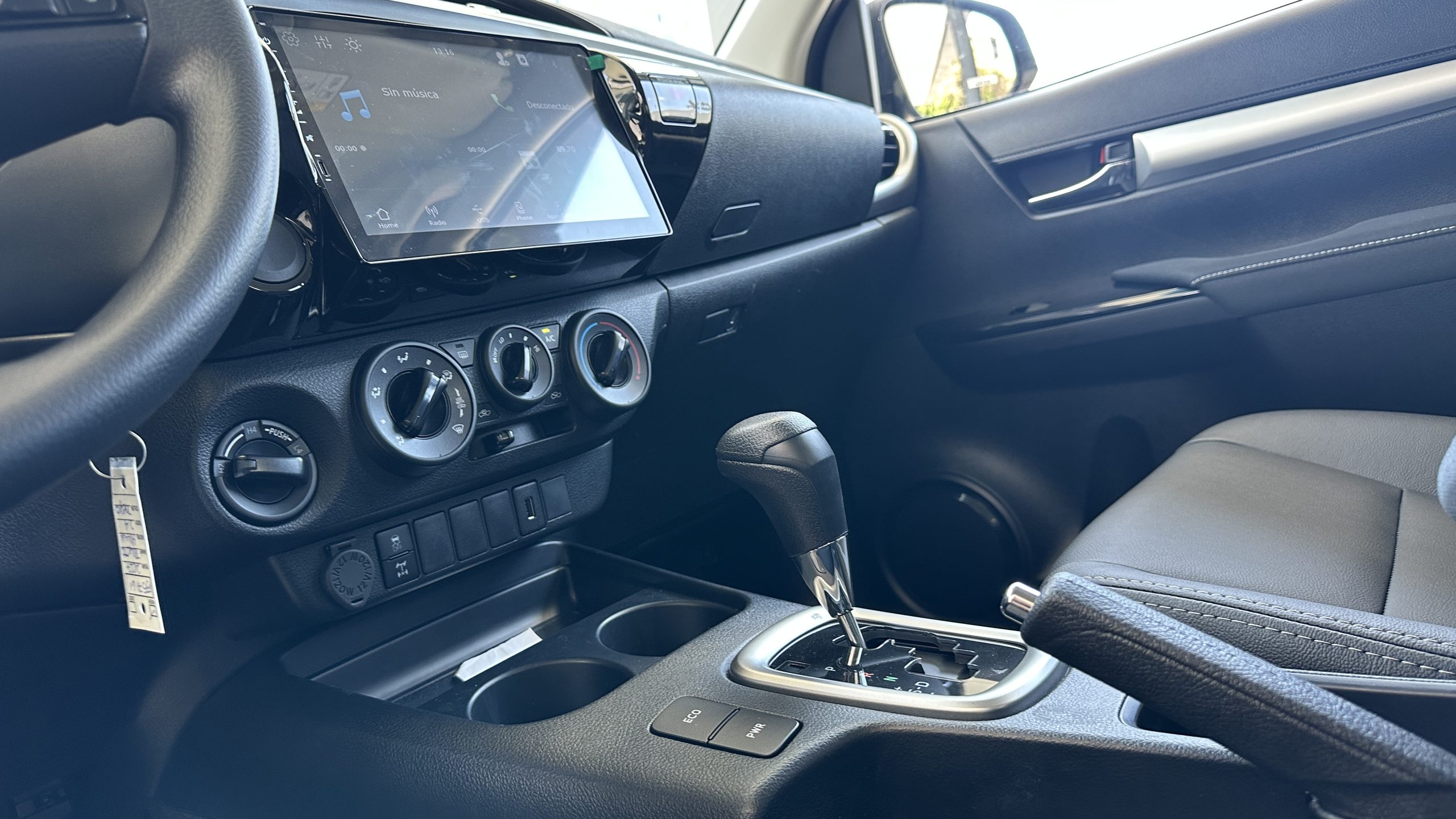 Foto 5 de 2026 Toyota HILUX