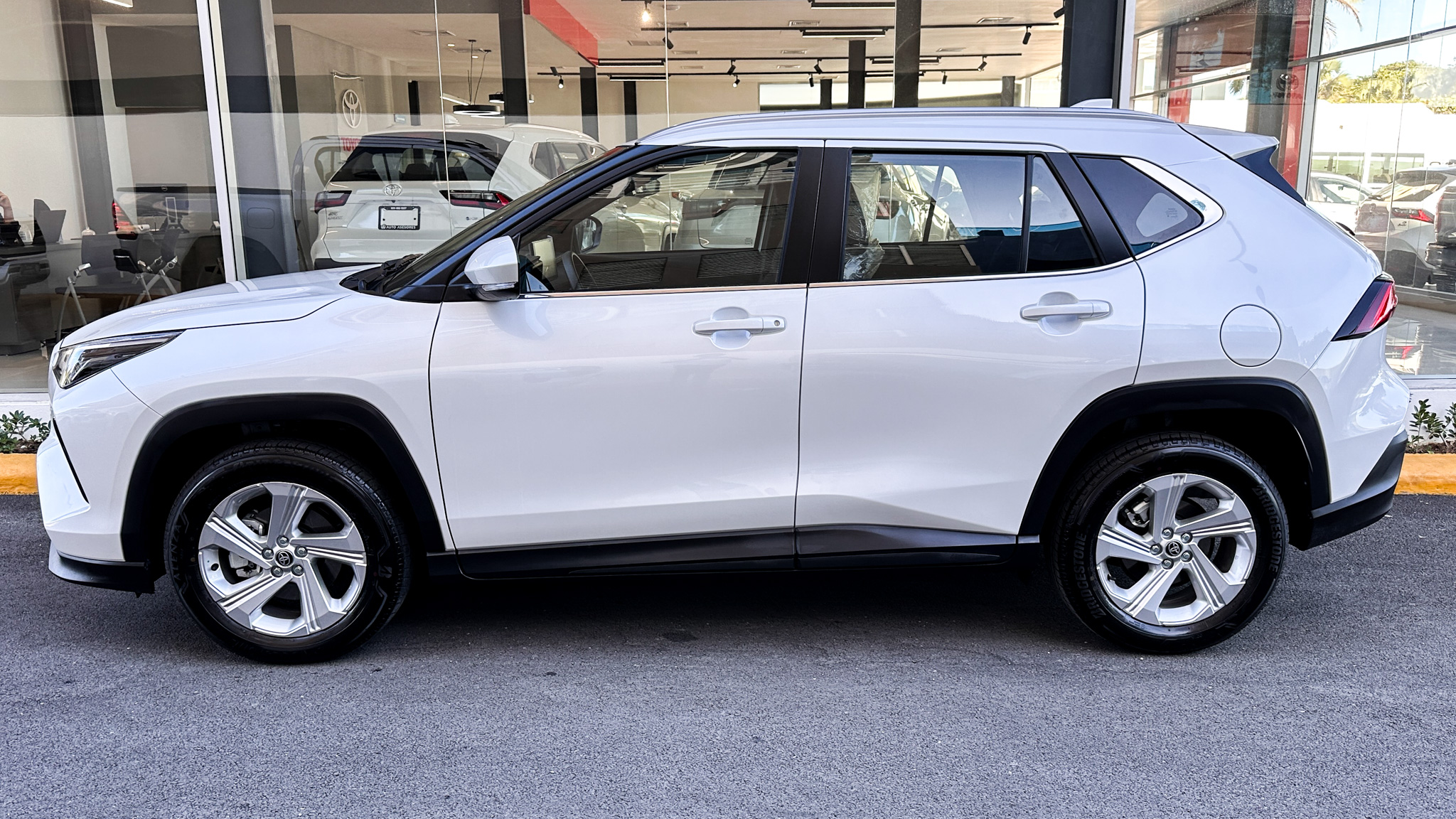 Foto 11 de 2027 Toyota YARIS CROSS