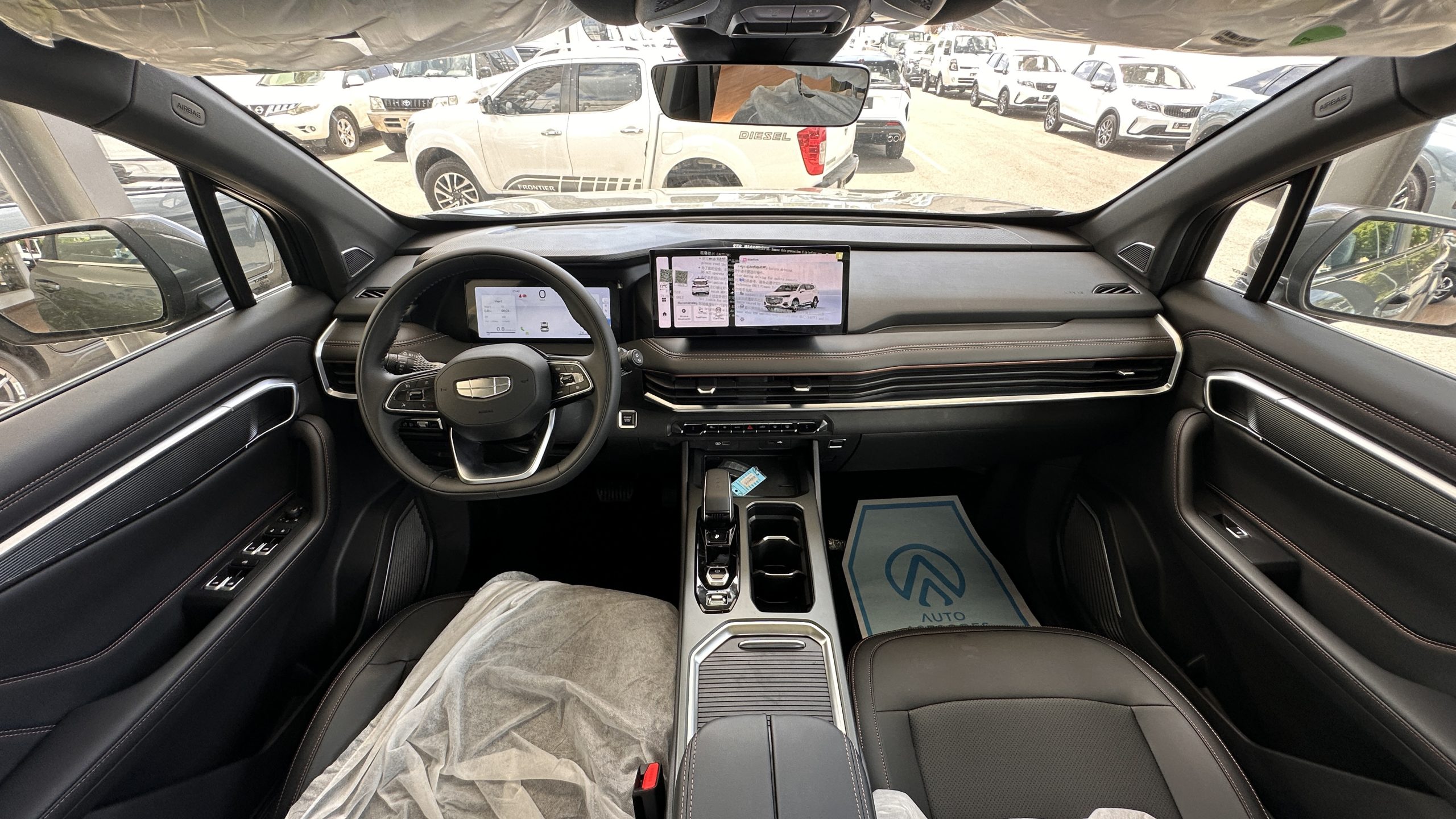 Foto 2 de 2027 GEELY OKAVANGO