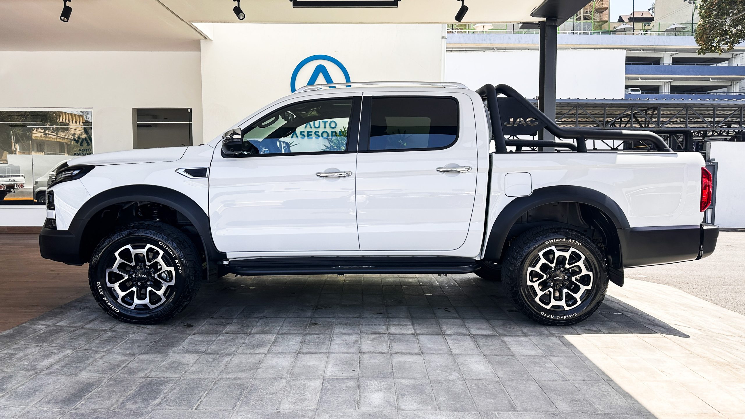 Foto 3 de 2026 Jac Motors T9