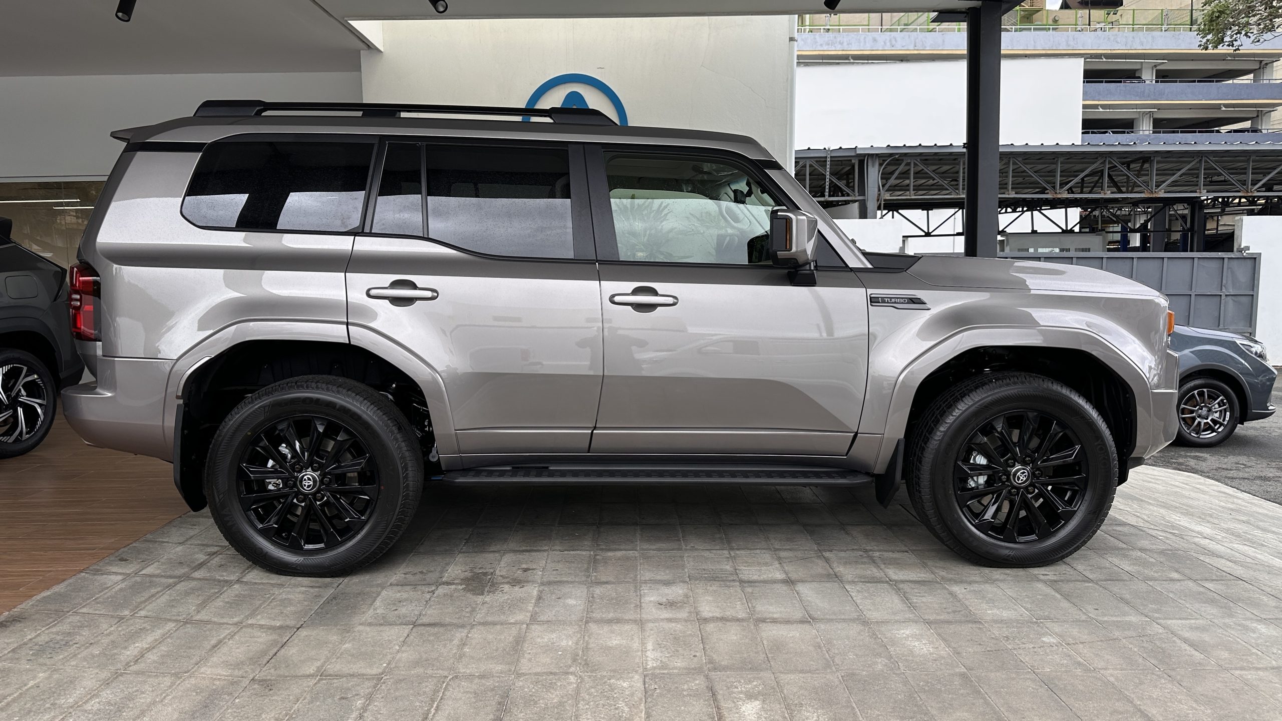 Foto 2 de 2026 Toyota LAND CRUISER