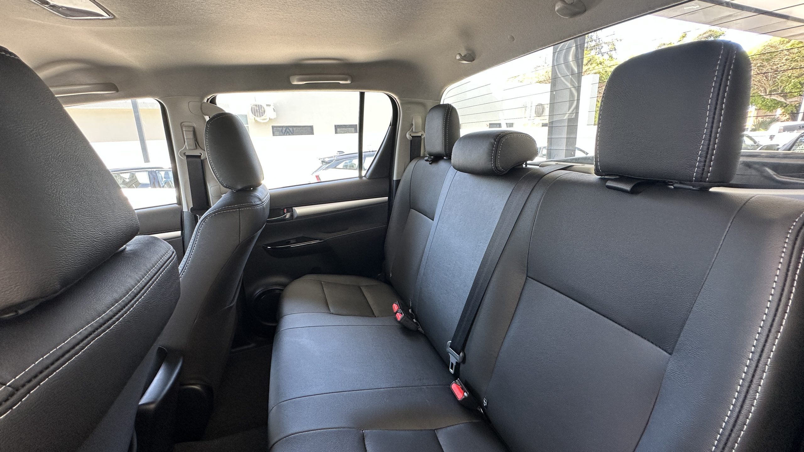 Foto 3 de 2026 Toyota HILUX