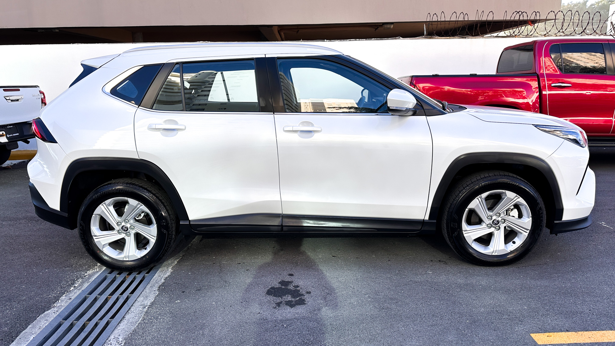Foto 12 de 2027 Toyota YARIS CROSS