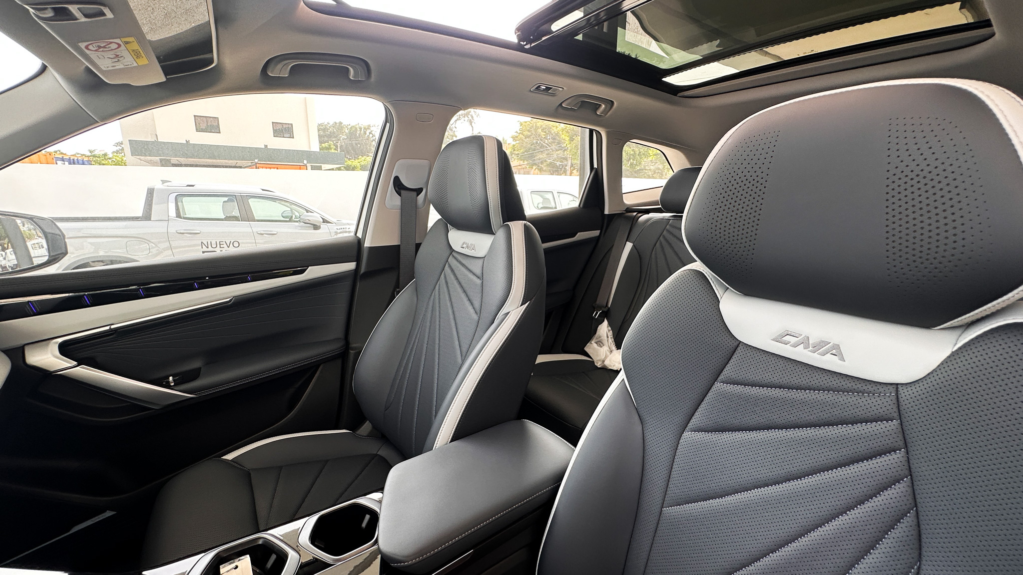 Foto 6 de 2027 GEELY STARRAY