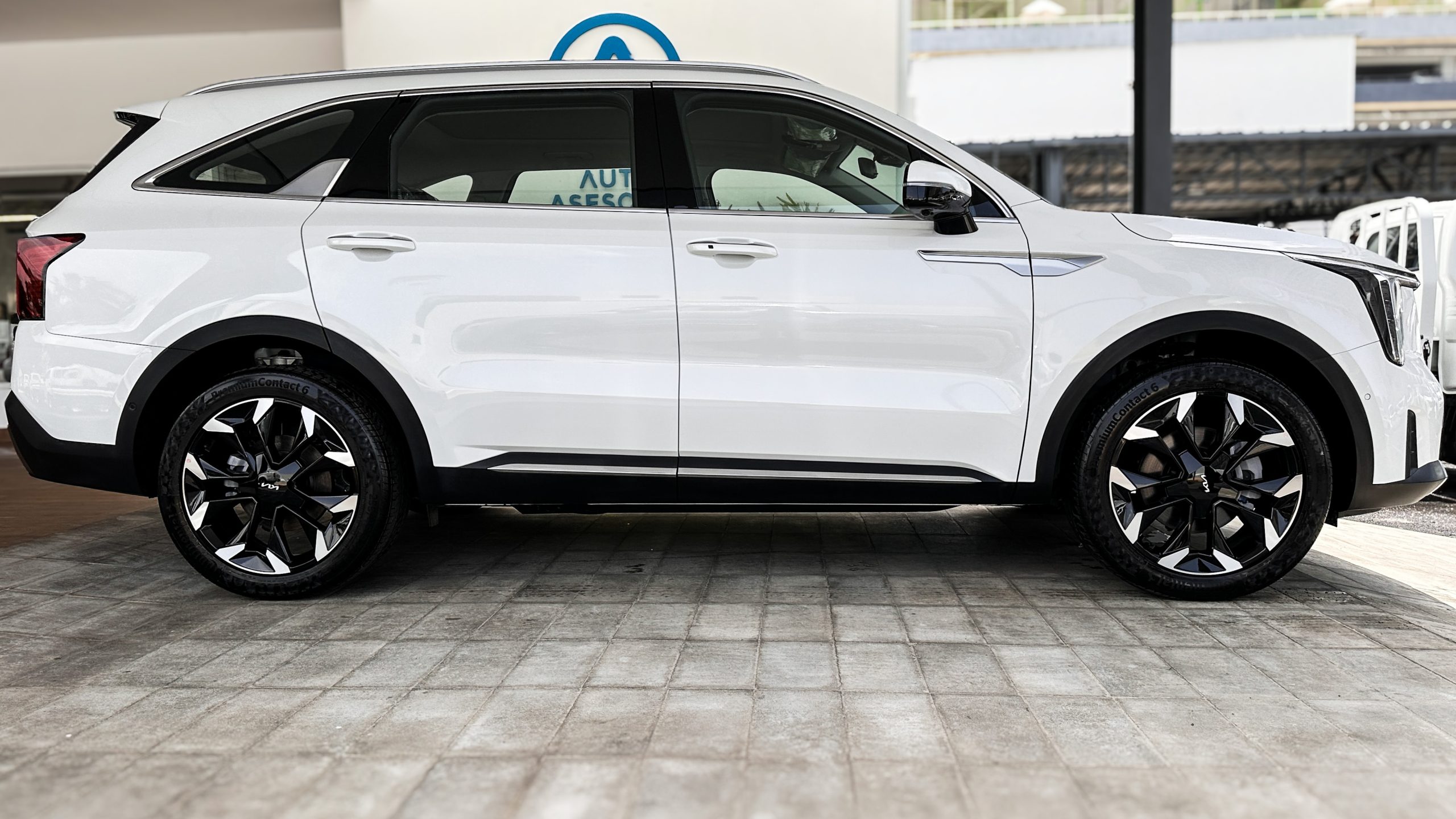 Foto 4 de 2027 KIA SORENTO