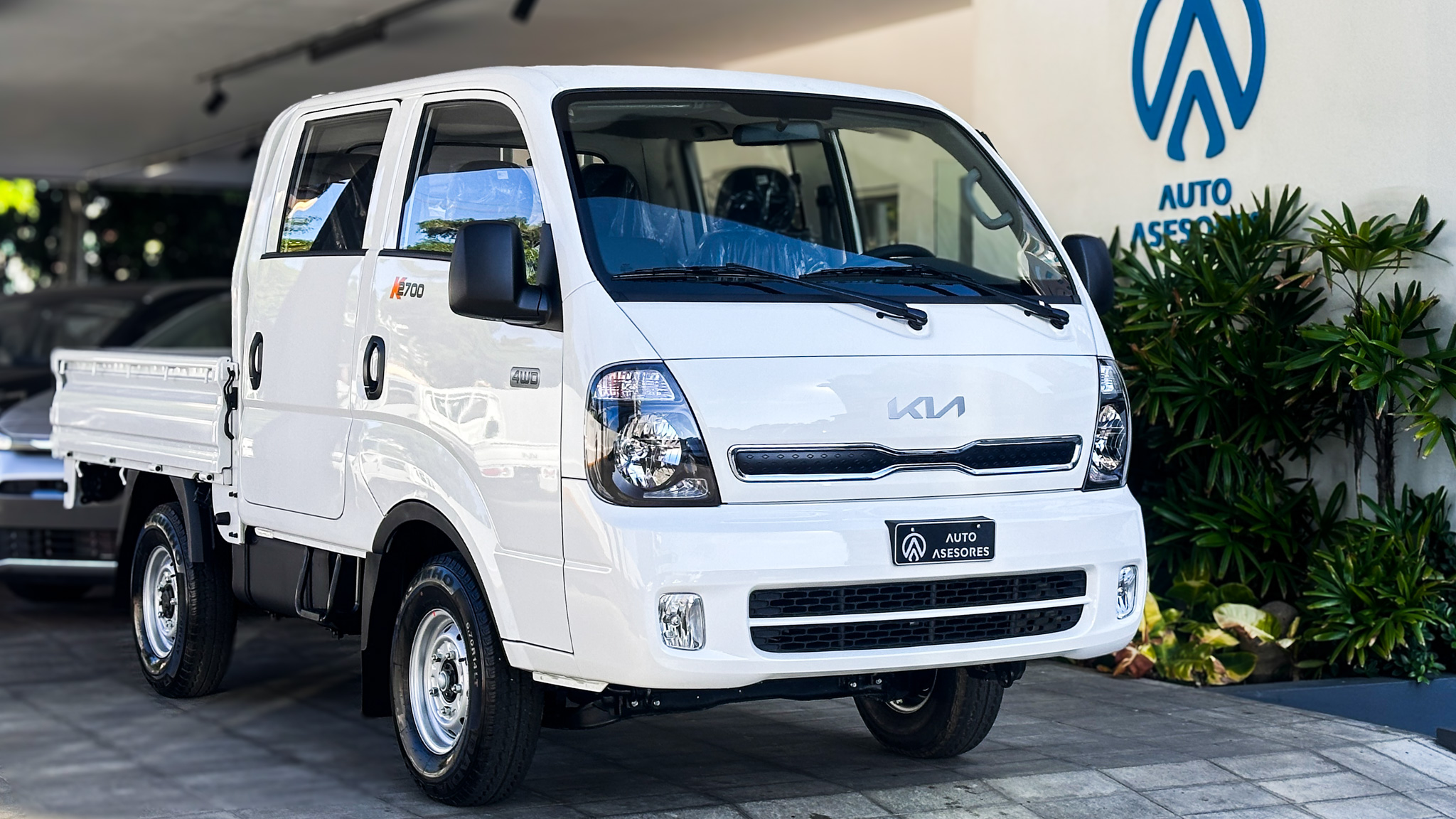 2027 KIA K2700