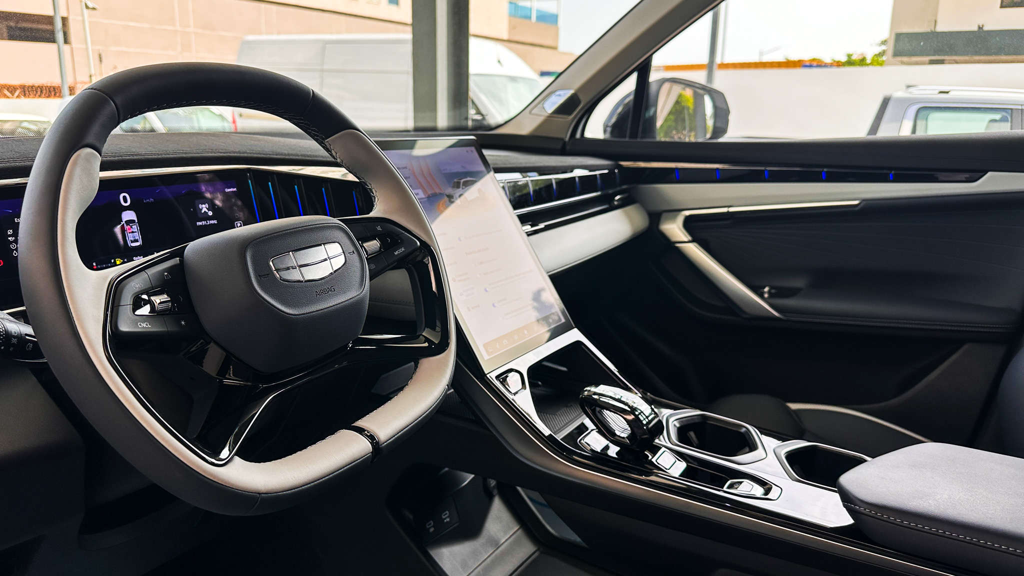 Foto 2 de 2027 GEELY STARRAY