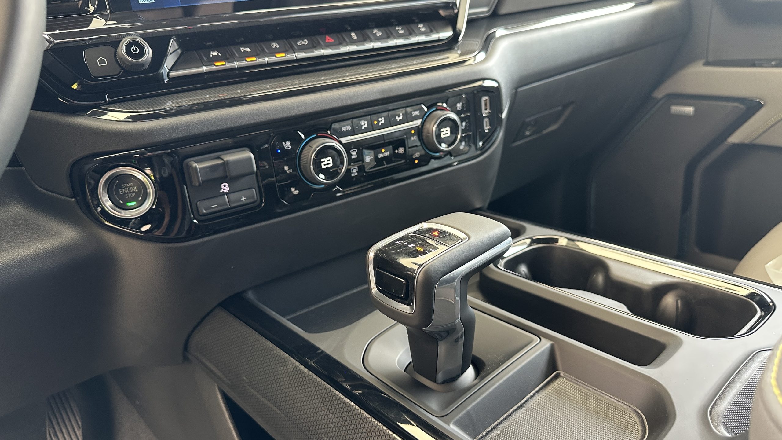 Foto 5 de 2025 CHEVROLET SILVERADO