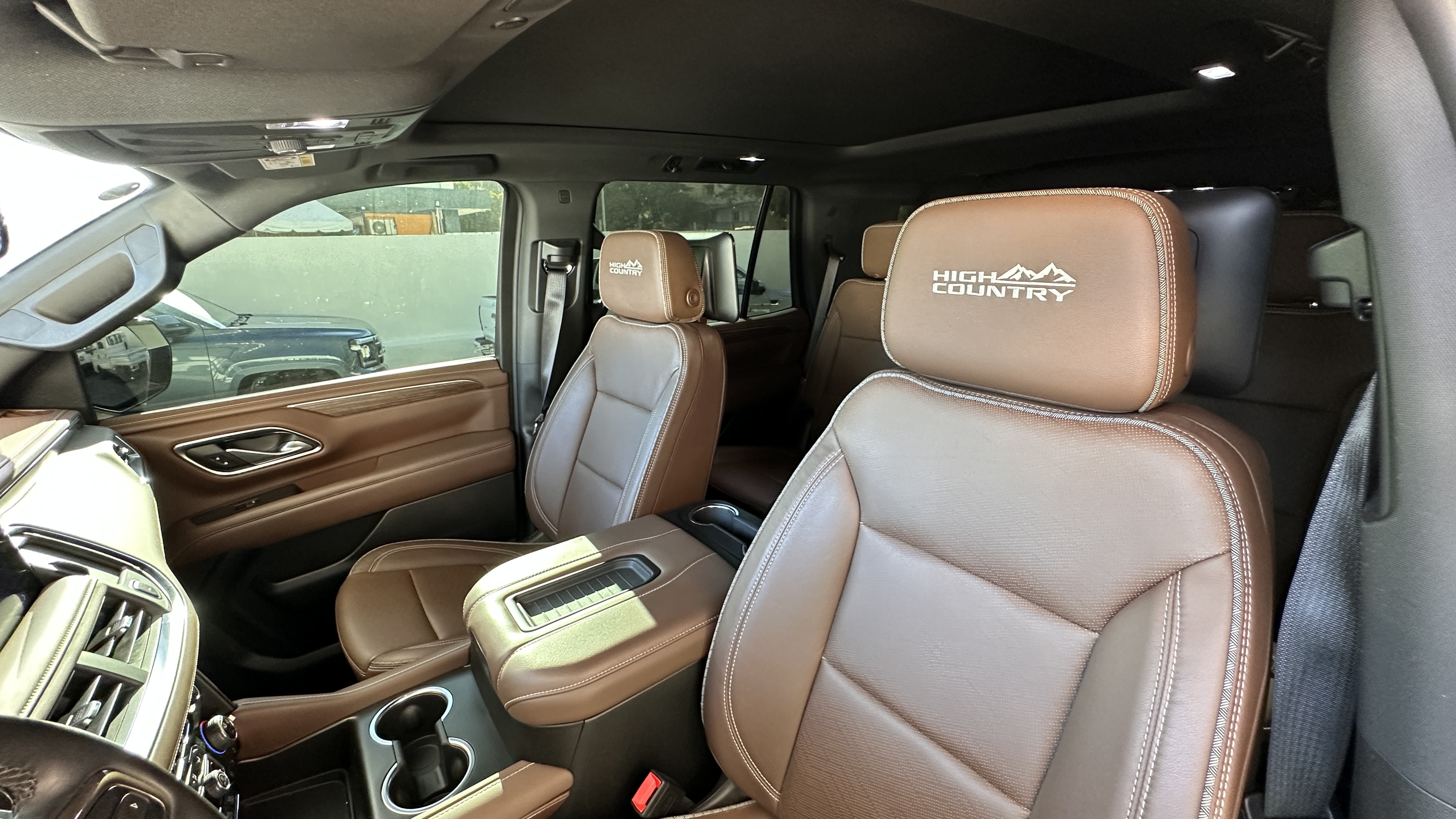 Foto 2 de 2024 CHEVROLET TAHOE