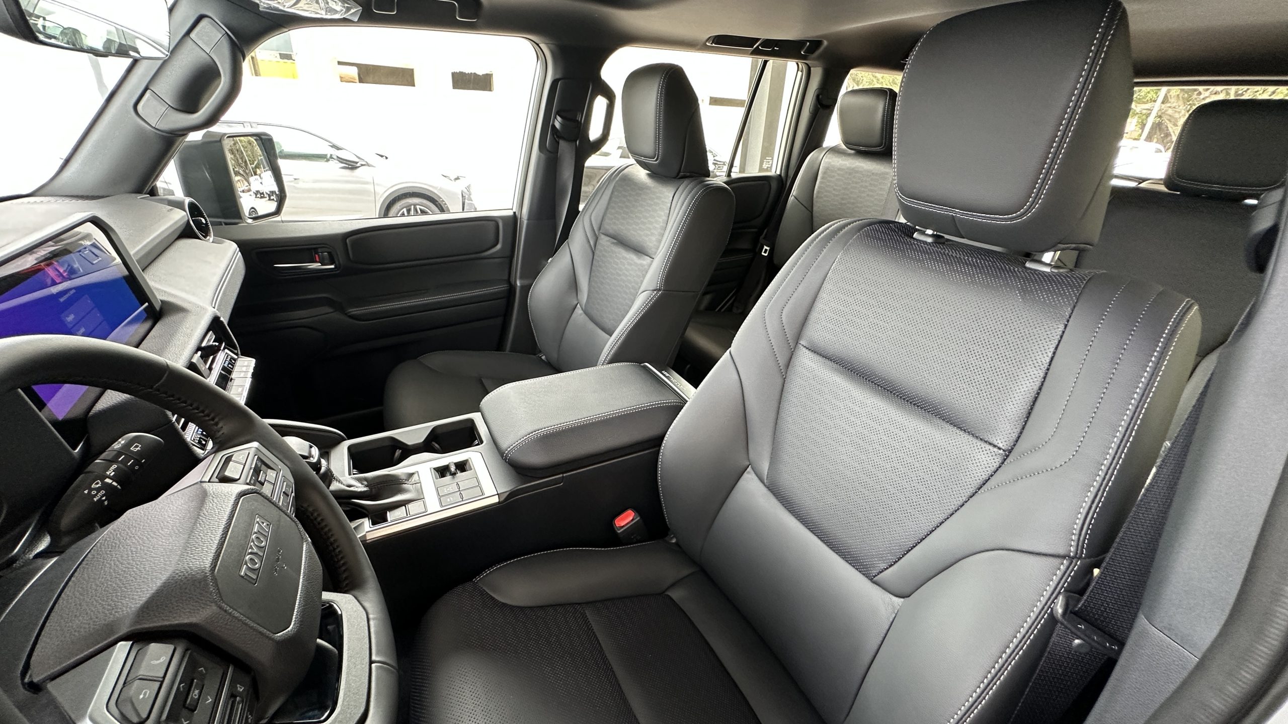 Foto 6 de 2027 Toyota PRADO