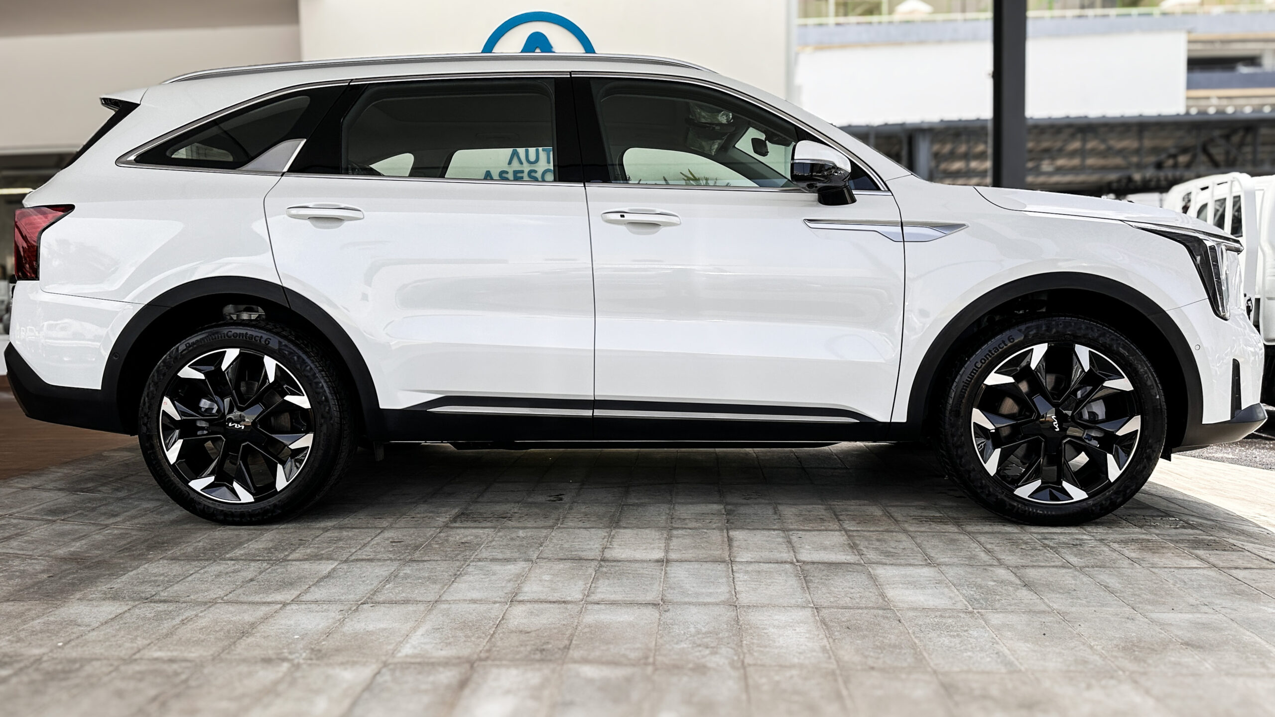 Foto 2 de 2027 KIA SORENTO