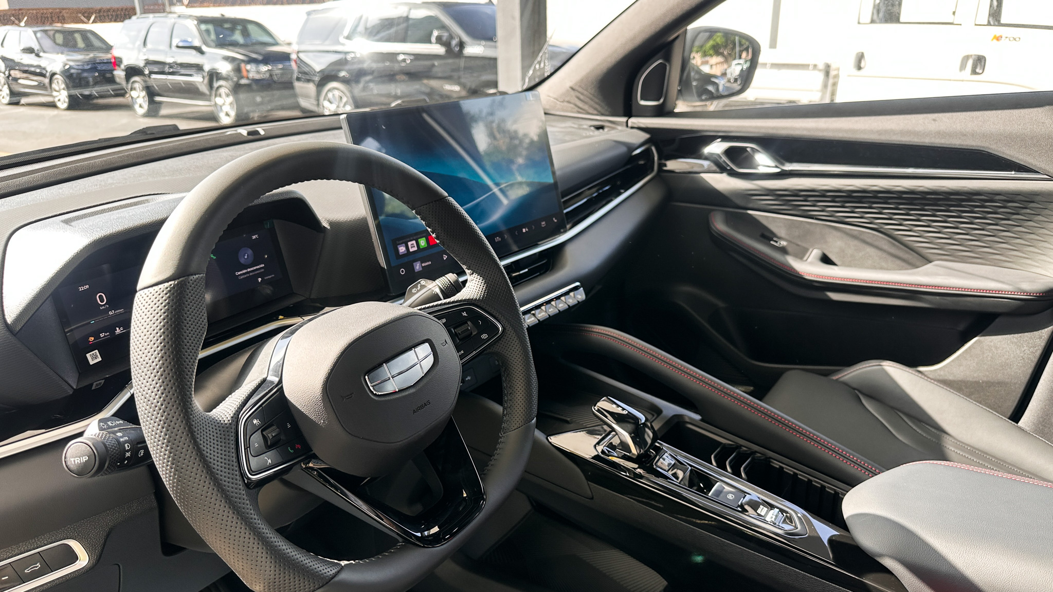 Foto 2 de 2027 GEELY COOLRAY
