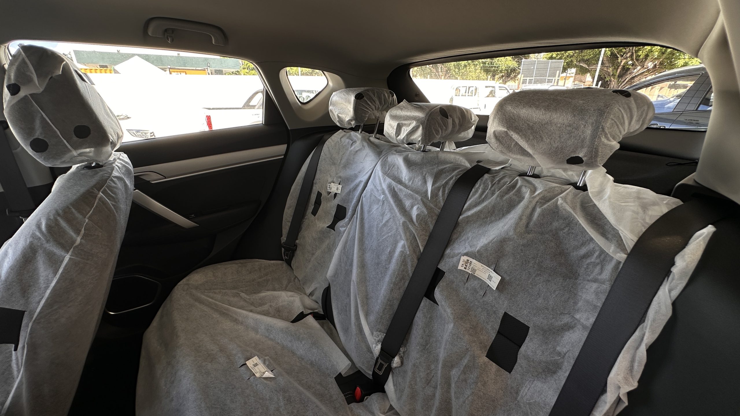 Foto 6 de 2027 GEELY COOLRAY