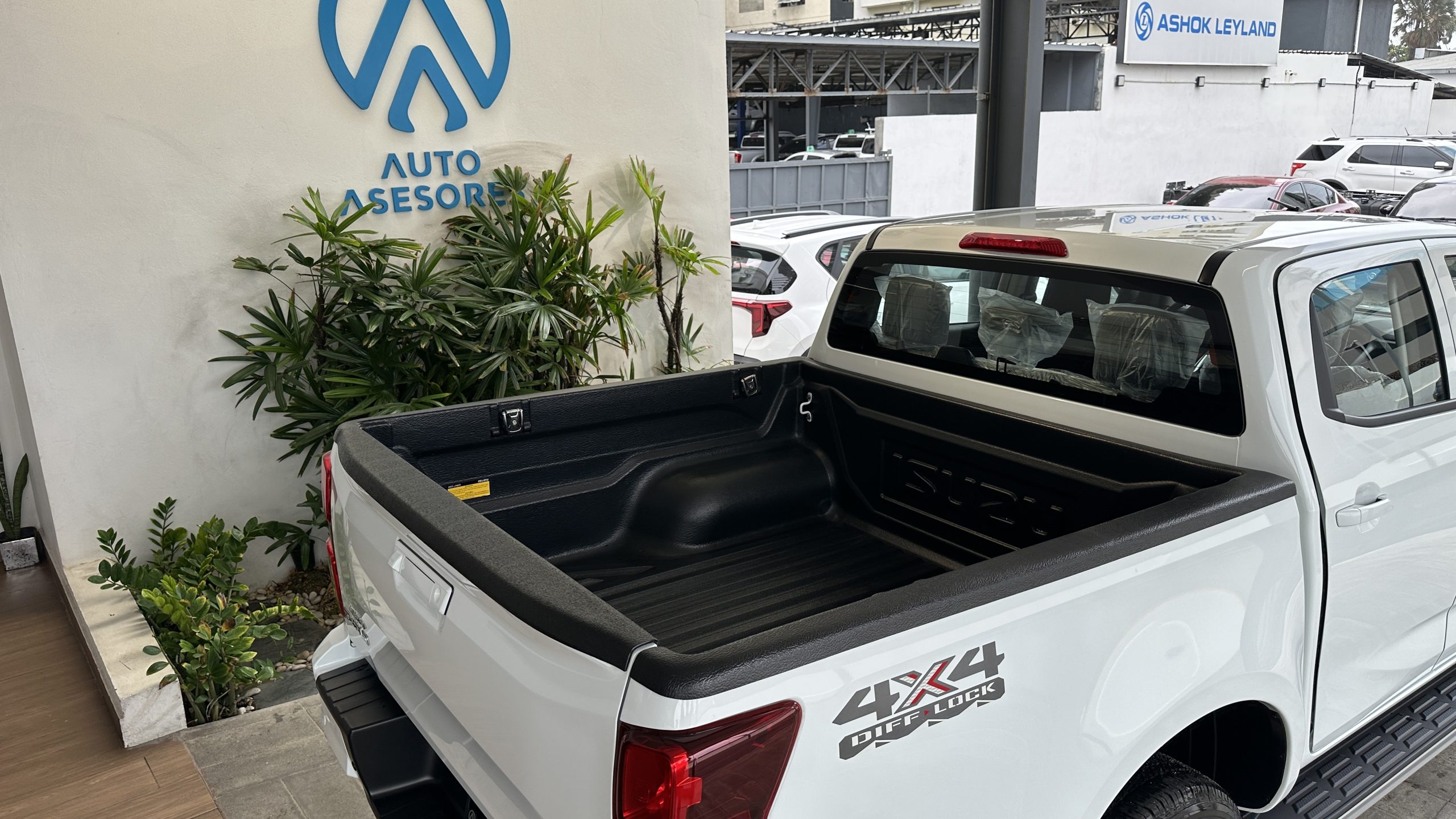 Foto 3 de 2027 ISUZU Dmax